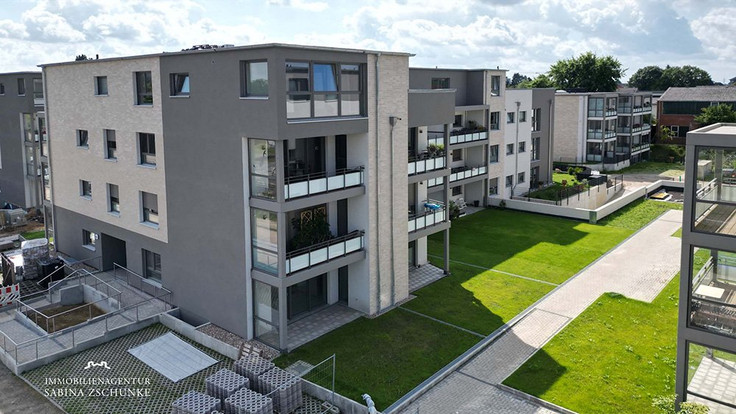 Buy Condominium, Penthouse in Henstedt-Ulzburg - Kirchweg 62 - 2. BA, Kirchweg 62