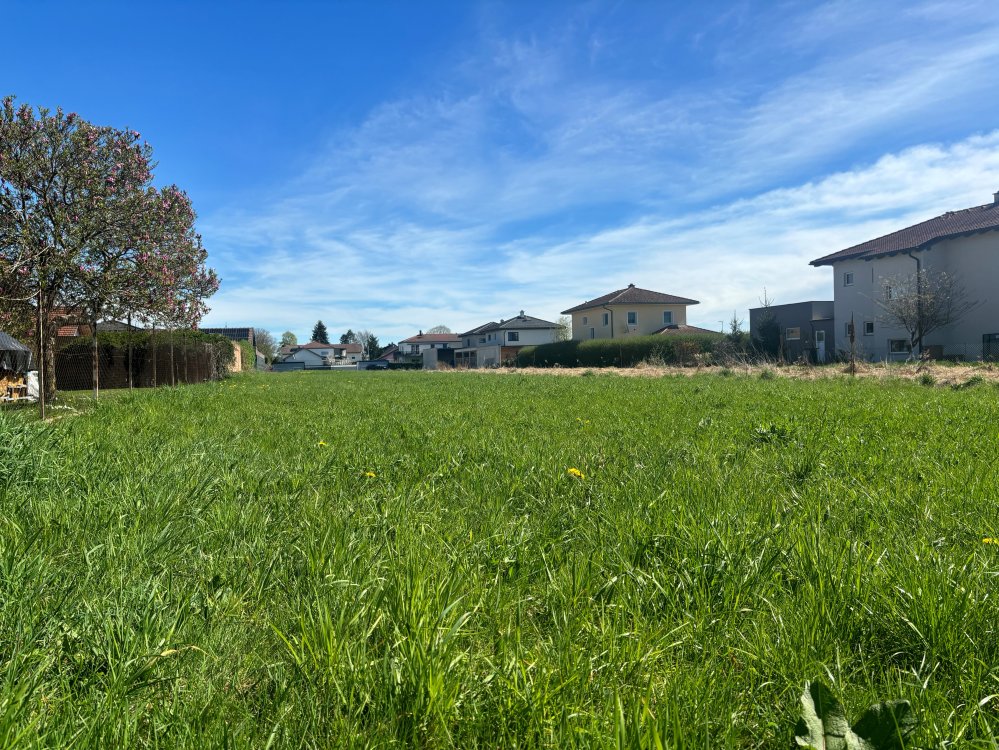 Image plots of land building plot in Obergralla